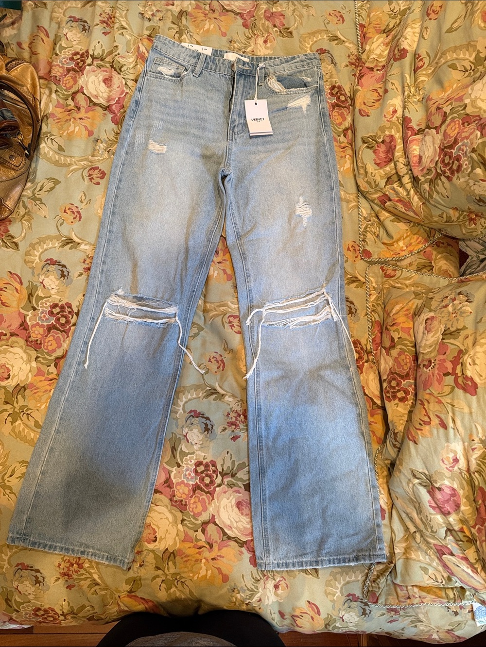 Vervet Light Wash Straight Leg Distressed Jeans size 28 - Picture 1 of 4